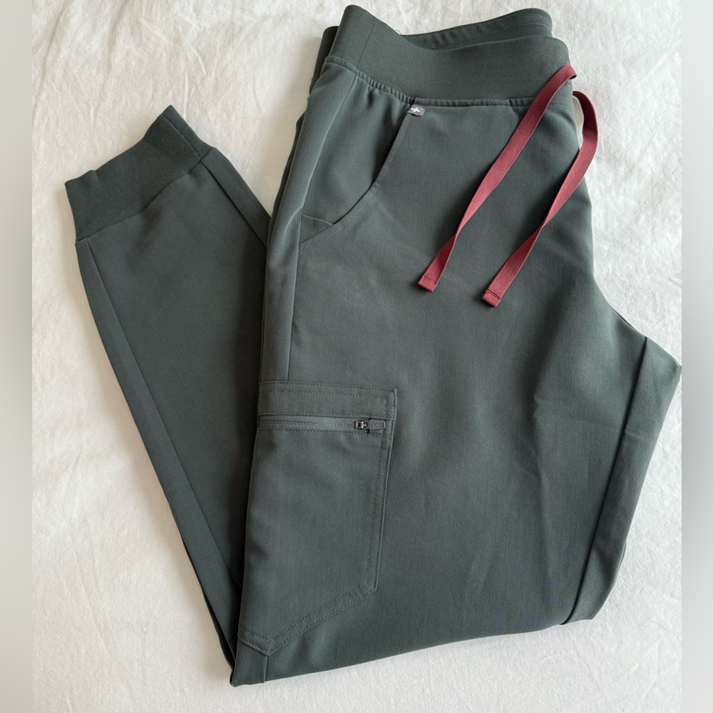 Figs Zamora Jogger Scrub Pants